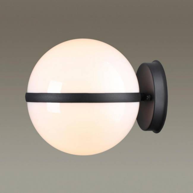 Светильник настенный Odeon Light 4832/1W Светильник настенный Odeon Light 4832/1W
