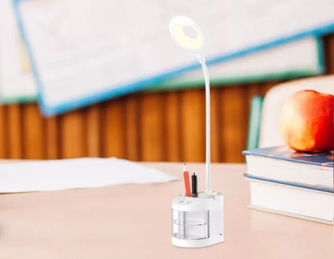Настольная лампа Ambrella Light DE561 Настольная лампа Ambrella Light DE561