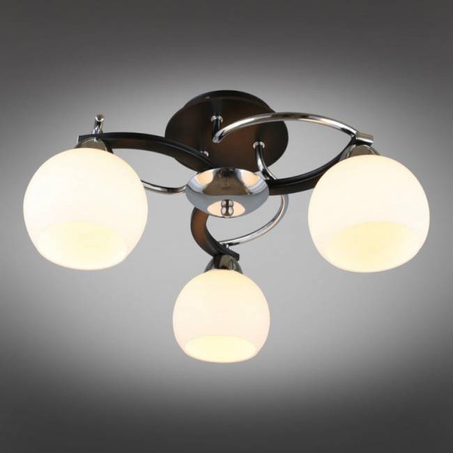 Накладная люстра Omnilux OML-25407-03 Накладная люстра Omnilux OML-25407-03