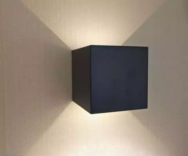 Светильник настенный Kink Light 08585,16(3000K) Светильник настенный Kink Light 08585,16(3000K)