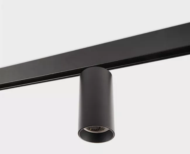 Светильник на шине ITALLINE IT012-5027 black 3000K