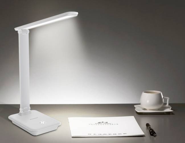 Настольная лампа Ambrella Light DE502 Настольная лампа Ambrella Light DE502